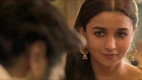 kalank在线观看,穿越时代的爱情与复仇传奇  第3张